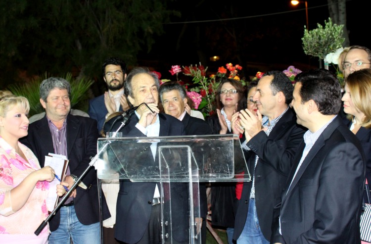 Τα Εγκαίνια τις 28η Γιορτή Λουλουδιών στη Βάρκιζα(photo-video) ,εγκαίνια,ετήσιας, Γιορτής,Λουλουδιών, ,παρευρέθηκε,,επικεφαλείς,συνδυασμών, Πανάς,Δαβάκης,,εγκαινίασε,Δήμαρχος, Βάρη,Βούλα,Βουλιαγμένης Σπύρος Πανάς ,Μαρτίνου,
