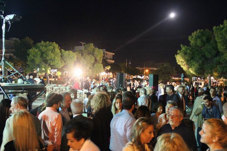 H προεκλογική ομιλία του Δημήτρη Δαβάκη στη Βούλα H προεκλογική ομιλία του Δημήτρη Δαβάκη στη Βούλα