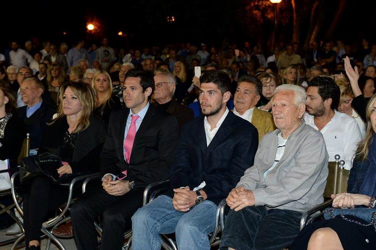 H προεκλογική ομιλία του Σπύρου Πανά στη Βουλιαγμένη ,προεκλογική,ομιλία ,Σπύρου Πανά,Βουλιαγμένη,Γεωργία Μαρτίνου,Μαριάννα Λάτση,Κωνσταντίνος, Μίχαλος,Εκλογές, 2014, υποψήφιος, δήμαρχος, δημαρχείο, ψήφος, κάλπη, εκλογικά, κέντρα, νοτος, νετ, notos,net, notosnet,Δήμος,Βάρης,Βούλα,Βουλιαγμένη,Βιογραφικό,Δημοτικος, υποψυφιος,Βούλα, Βουλιαγμένη, Βάρη,βαρκιζα, ΒΒΒ,