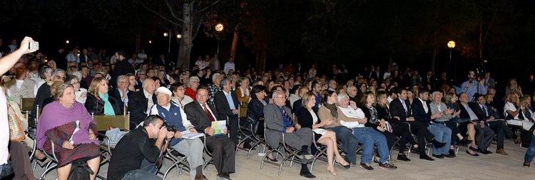 H προεκλογική ομιλία του Σπύρου Πανά στη Βουλιαγμένη ,προεκλογική,ομιλία ,Σπύρου Πανά,Βουλιαγμένη,Γεωργία Μαρτίνου,Μαριάννα Λάτση,Κωνσταντίνος, Μίχαλος,Εκλογές, 2014, υποψήφιος, δήμαρχος, δημαρχείο, ψήφος, κάλπη, εκλογικά, κέντρα, νοτος, νετ, notos,net, notosnet,Δήμος,Βάρης,Βούλα,Βουλιαγμένη,Βιογραφικό,Δημοτικος, υποψυφιος,Βούλα, Βουλιαγμένη, Βάρη,βαρκιζα, ΒΒΒ,