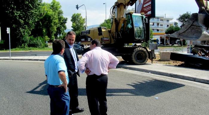 Γλυφάδα : Απομακρύνονται οι παράνομες διαφημιστικές πινακίδες αντιδήμαρχοι,Καθημερινότητας,ιάννης Τζούβελης,Καθαριότητας,Ανακύκλωσης,Μάριος,Κασσέρης,Δημάρχου, Γλυφάδας,Γιώργου, Παπανικολάου,ΓΡΑΦΕΙΟ,,ΤΥΠΟΥ,ΕΠΙΚΟΙΝΩΝΙΑΣ,